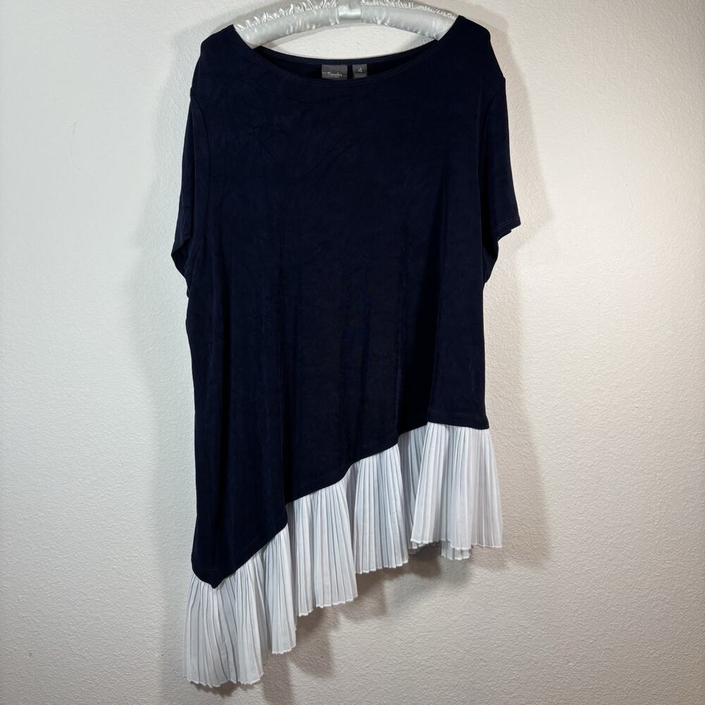 Chicos Travelers Blouse Women's Size 4 Coastal Flowy Stretch Casual Ladies